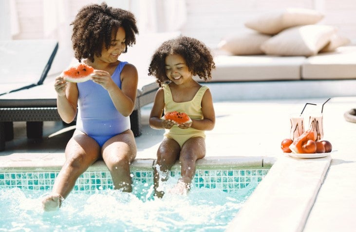 prevenga lesiones en la piscina