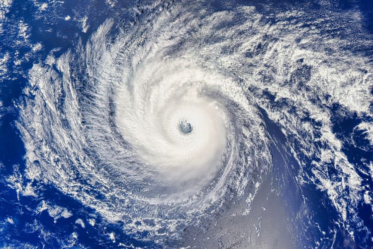 tormenta tropical Isaias
