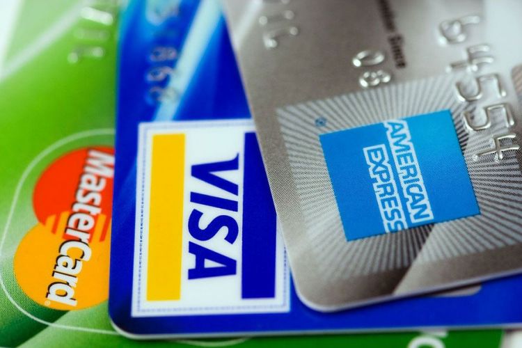 American Express admite robo